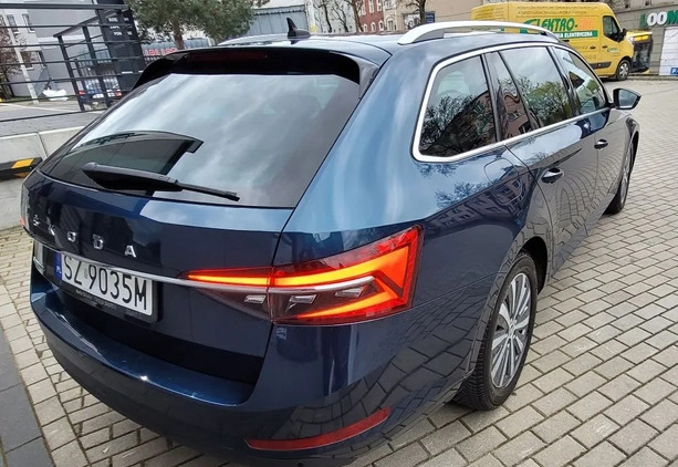 Skoda Superb cena 117900 przebieg: 58265, rok produkcji 2021 z Gliwice małe 121